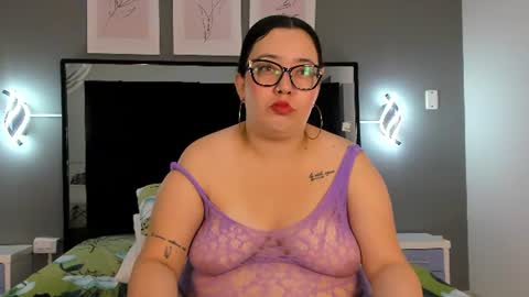 Snapshot of zoe_curvyy chatting on 07.03.26 zoe_curvyy online show from 07.03.26