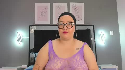Snapshot of zoe_curvyy chatting on 07.09.26 zoe_curvyy online show from 07.09.26