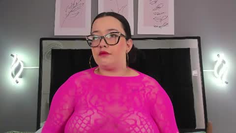 Snapshot of zoe_curvyy chatting on 07.16.26 zoe_curvyy online show from 07.16.26