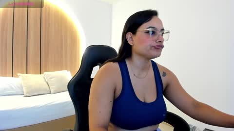 Zoe  online show from 09.29.25