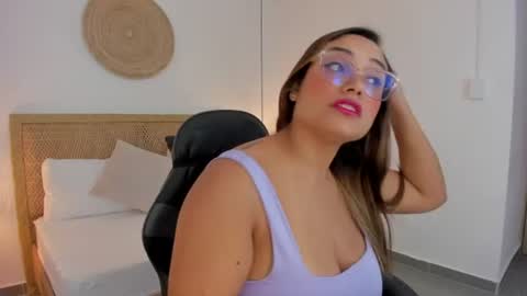 Snapshot of zoe_danae_ chatting on 07.15.26 Zoe online show from 07.15.26