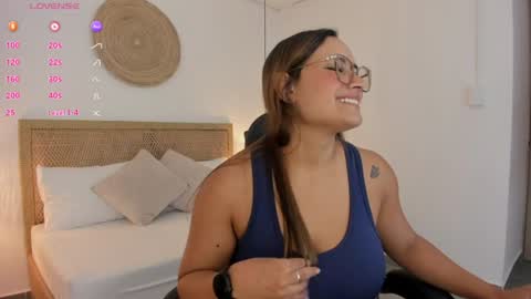 Snapshot of zoe_danae_ chatting on 07.17.26 Zoe online show from 07.17.26