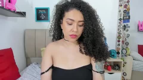 Snapshot of zoe_gruber chatting on 02.08.25 Zoe Gruber online show from 02.08.25