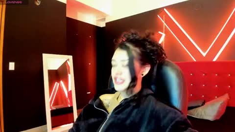 zoe  online show from 05.21.26