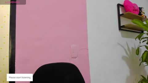 Snapshot of zoe_maddison19 chatting on 12.02.25 zoe_maddison19 online show from 12.02.25