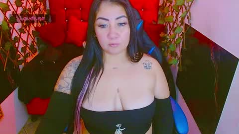 Snapshot of zoe_naughty22 chatting on 06.05.26 zoe_naughty22 online show from 06.05.26