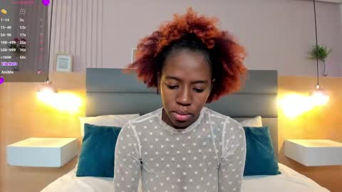 Snapshot of zoe_novakk chatting on 10.10.25 Zoe Novakk online show from 10.10.25