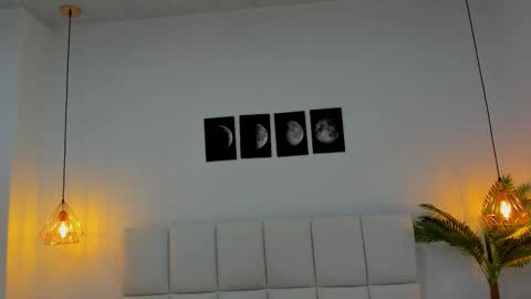 Snapshot of zoe_rivers chatting on 11.03.25 Zoe online show from 11.03.25