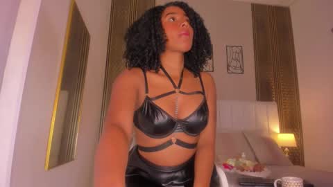 Hi guys i am Zoe  online show from 03.19.26