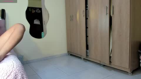 Zoe online show from 04.13.26