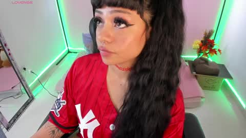 zoe_sullivan_ online show from 12.25.24