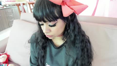 zoe_sullivan_ online show from 01.17.25