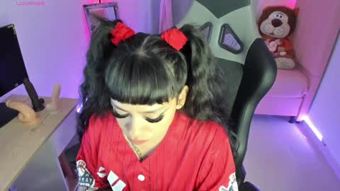 zoe_sullivan_ online show from 01.31.25