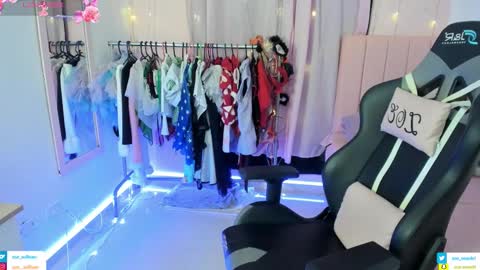 zoe_sullivan_ online show from 02.02.26