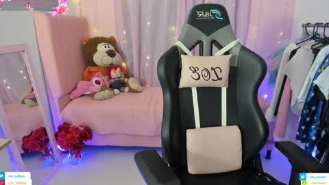 zoe_sullivan_ online show from 02.26.26