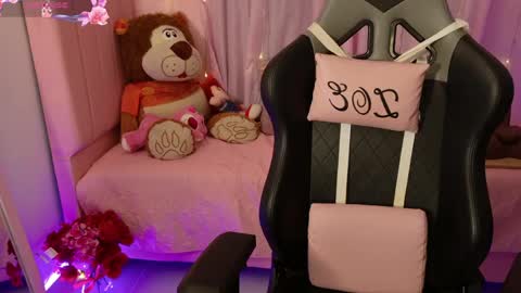 zoe_sullivan_ online show from 04.24.26