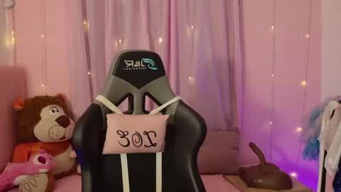 zoe_sullivan_ online show from 05.31.26