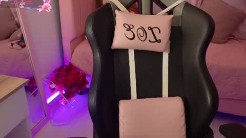 zoe_sullivan_ online show from 07.26.26