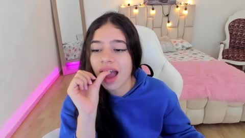 Zoe online show from 02.20.25