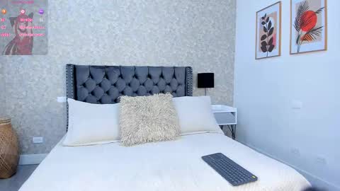 Zoe  online show from 01.11.26