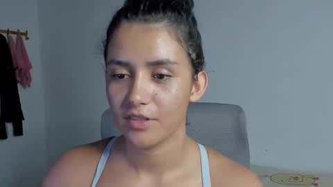 Snapshot of zoe_wattson chatting on 05.18.26 Zoe online show from 05.18.26