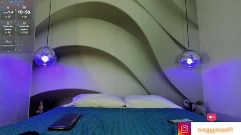 Snapshot of zoeblanc chatting on 02.18.26 zoeblanc online show from 02.18.26