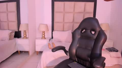 Snapshot of zoecarrter chatting on 09.11.25 Zoecarrter online show from 09.11.25