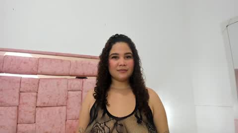 Snapshot of zoee_lov chatting on 12.24.24 zoee online show from 12.24.24