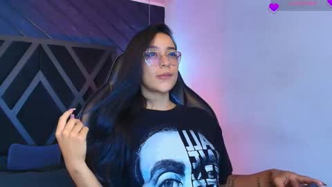 Zoe 3 online show from 04.15.26