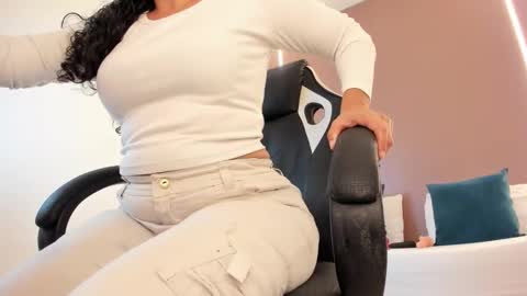 zoee_zi online show from 03.31.26