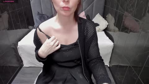 Snapshot of zoeeast chatting on 02.08.25 Zoe online show from 02.08.25