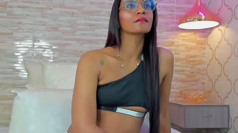 ZoeeSmitth online show from 02.18.26