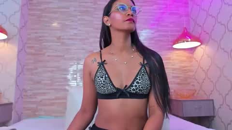 ZoeeSmitth online show from 02.24.26