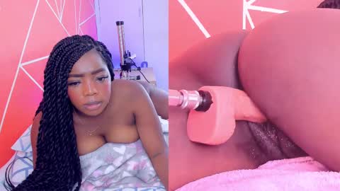 Snapshot of zoeethompson_cm chatting on 02.25.25 online show from 02.25.25