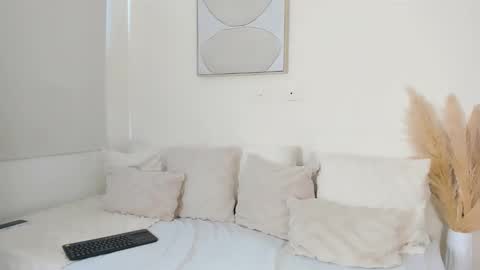 zoegarner10 online show from 11.19.25