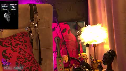 ZoeMesmerize online show from 11.04.25