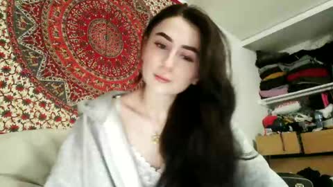 zoepleasing online show from 03.07.25