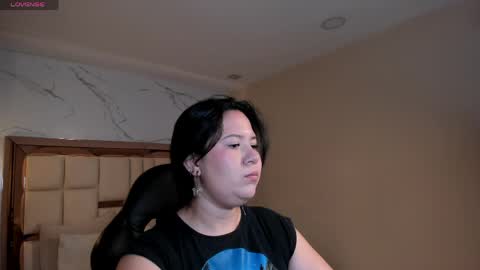 Zoes online show from 04.14.26