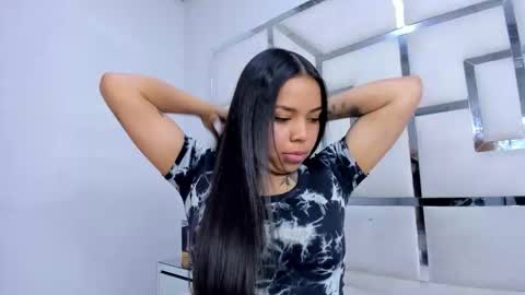 ZoeSwam online show from 11.06.25