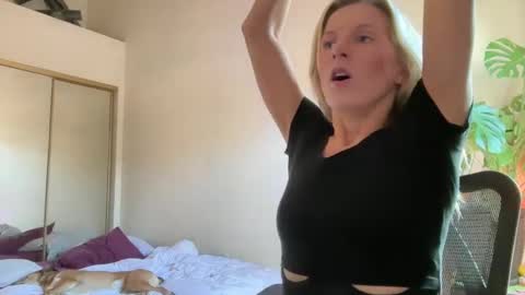 Zoeydanner online show from 12.20.24