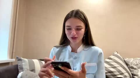 Snapshot of zoniawiren chatting on 06.30.26 Lisa online show from 06.30.26