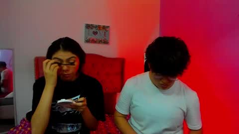 Snapshot of zooble_28 chatting on 06.02.26 Nick And Mia online show from 06.02.26