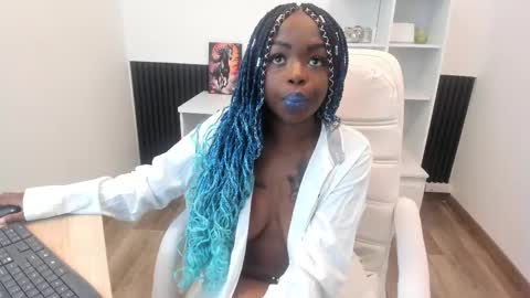 Zooe online show from 01.15.25