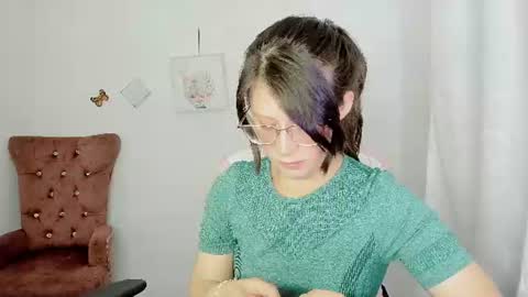 Snapshot of zooeybelair chatting on 07.02.26 Alicie online show from 07.02.26