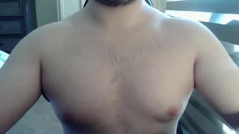 Snapshot of zorrito_himbo chatting on 05.25.26 Himbo fox online show from 05.25.26