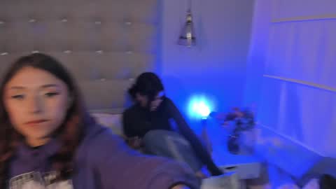 cintya kors online show from 12.19.24