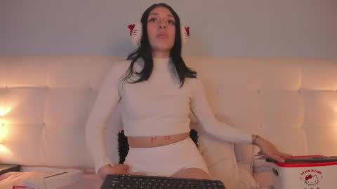 cintya kors online show from 02.06.25