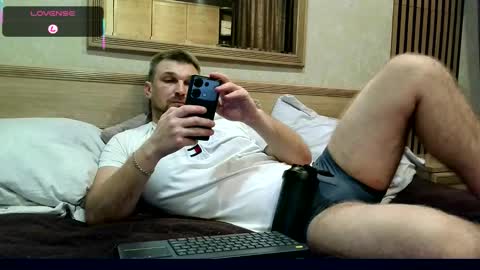 ztigrousz online show from 12.17.25