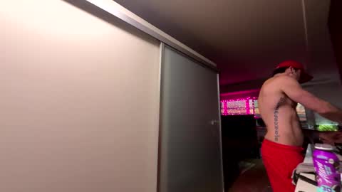 Snapshot of zuko_zen69 chatting on 09.25.25 Zuko online show from 09.25.25