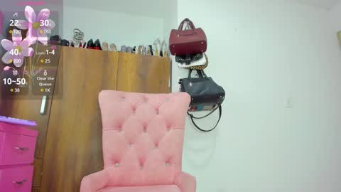 Snapshot of zule__williams chatting on 02.27.25 zule online show from 02.27.25